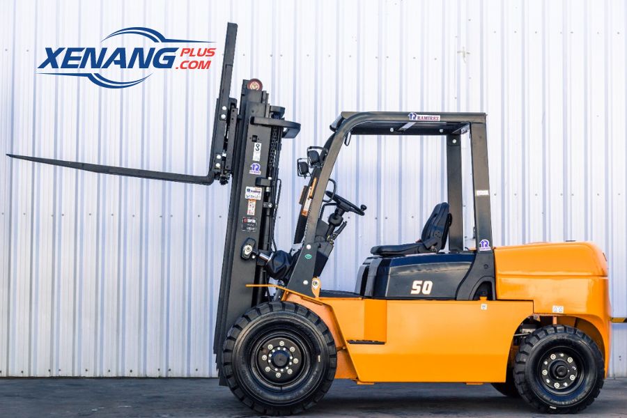 Xe nâng dầu 5 tấn Hangcha có độ bền vượt trội