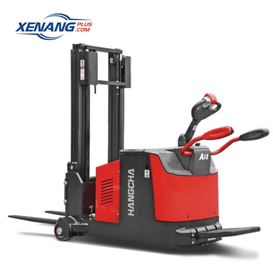 Bộ điều khiển tại tay cầm cho phép người sử dụng kiểm soát các chức năng di chuyển