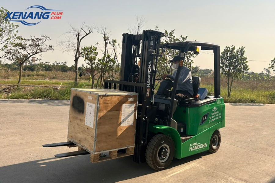 Khung xe được chế tạo từ thép chịu lực cao