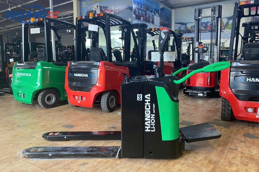 Khung xe được chế tạo từ thép cường lực, đóng vai trò chịu tải chính