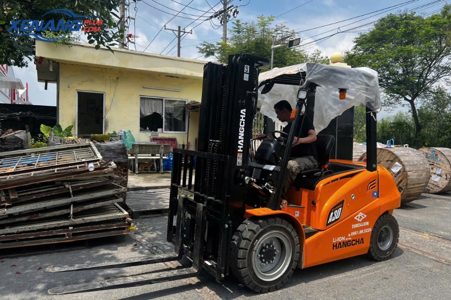 Khoang lái của CPD30-XAJ4-I được thiết kế rộng rãi, thuận tiện và dễ kiểm soát